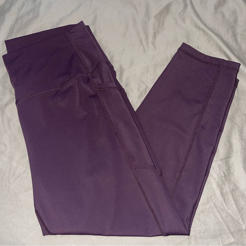 ZYIA Active Purple Pocket Light n Tight Hi-rise Capri